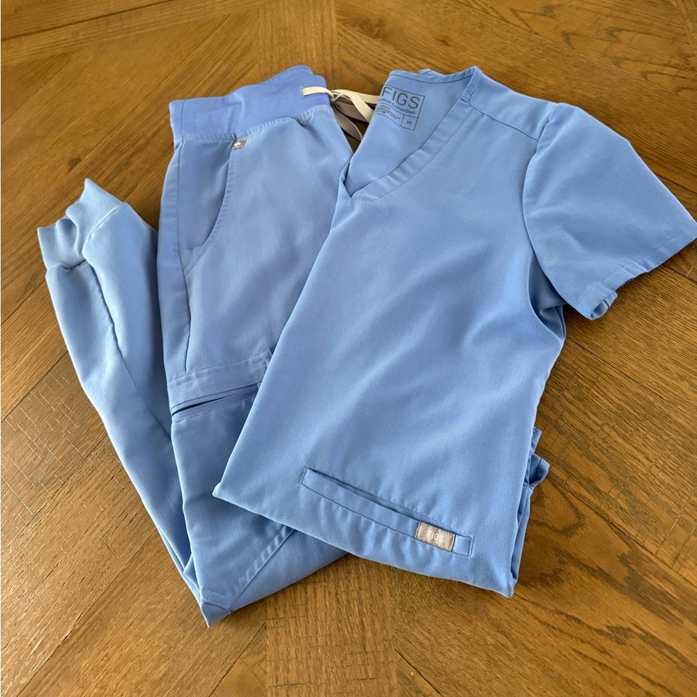 Figs Sky Blue Scrub Set Jogger high waisted pant